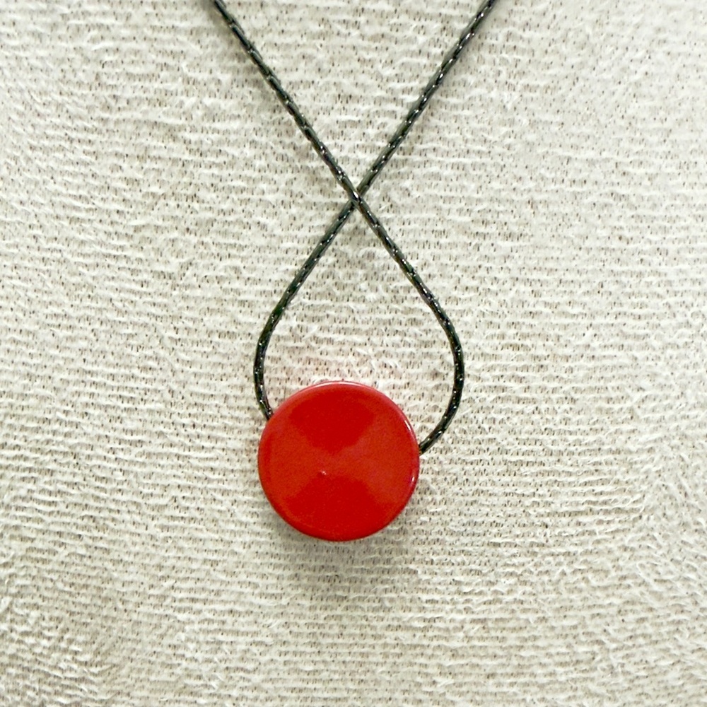 Valentino Garavani Red Enameled Necklace - Picture 4 of 7